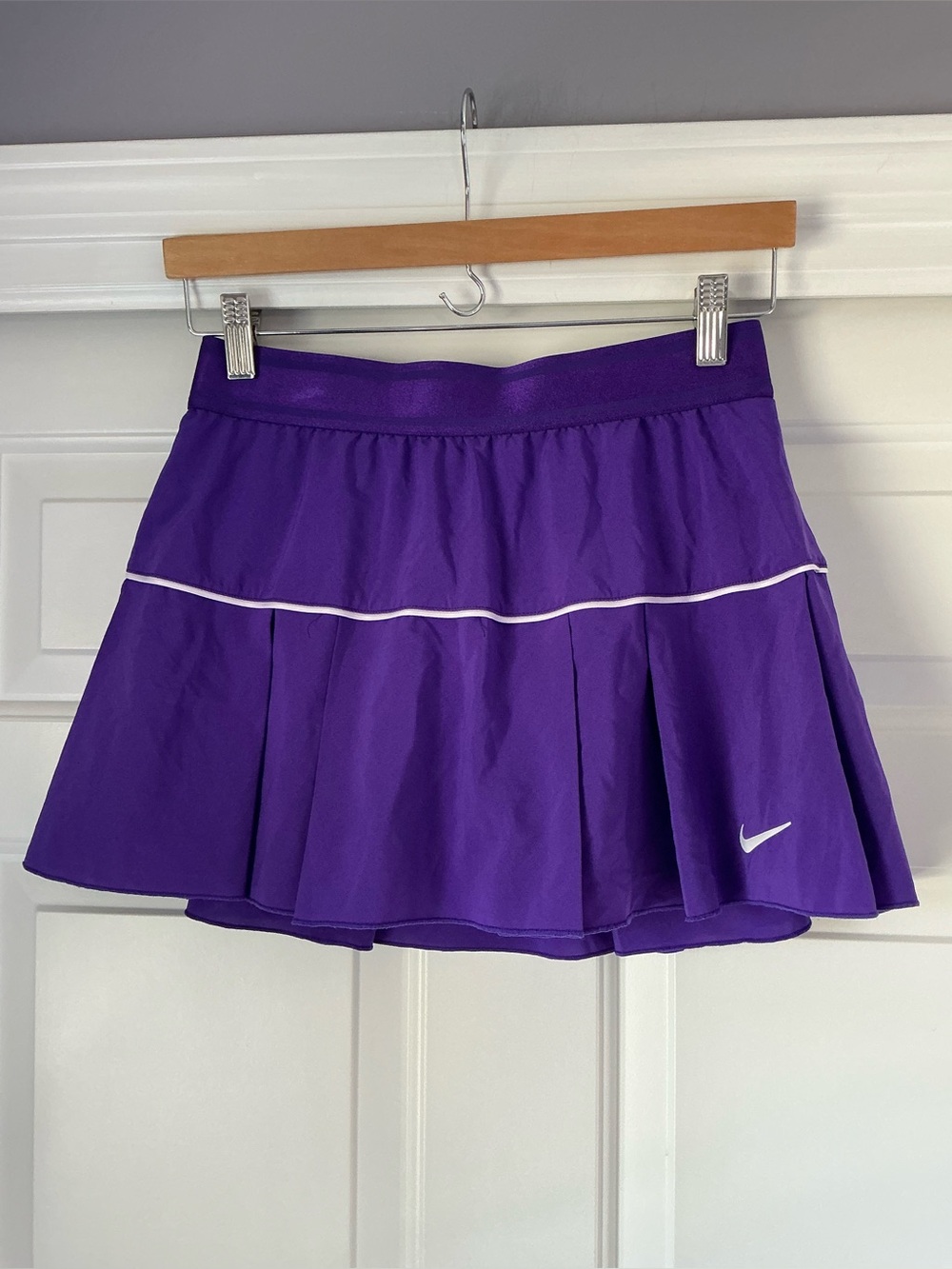 Nike Women’s Dri-Fit Essential Victory Tennis Purple Athletic Skort M